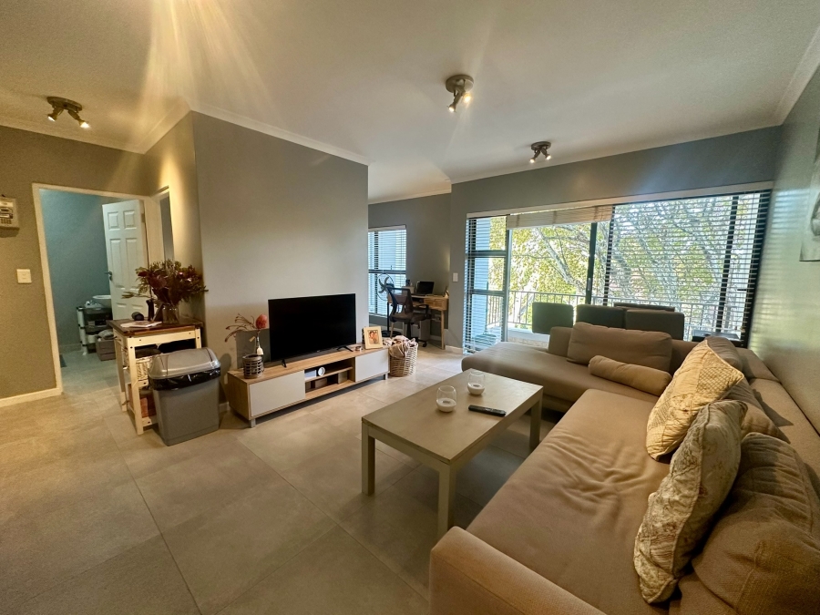 To Let 1 Bedroom Property for Rent in Rondebosch Western Cape